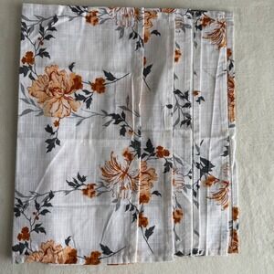 NWOT Ruvanti Set Of Four Floral Cloth Napkins 100%Cotton 17x17" Napkins Cottage